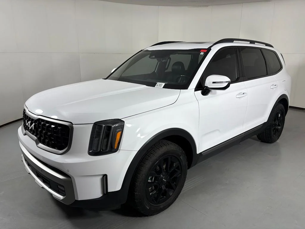 Used 2023 White Kia SX-Prestige X-Pro image 4