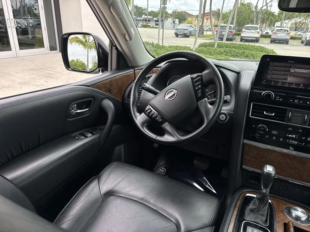 Used 2024 Aspen White Nissan SL image 21