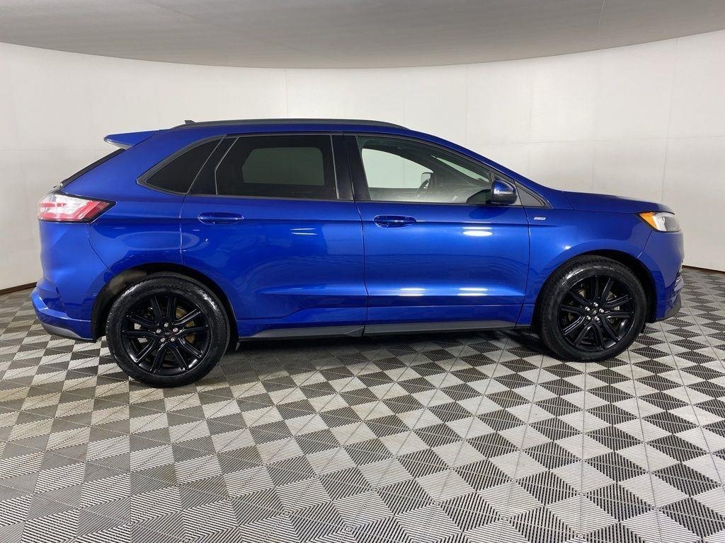 Used 2020 Blue Metallic Ford ST Line image 8