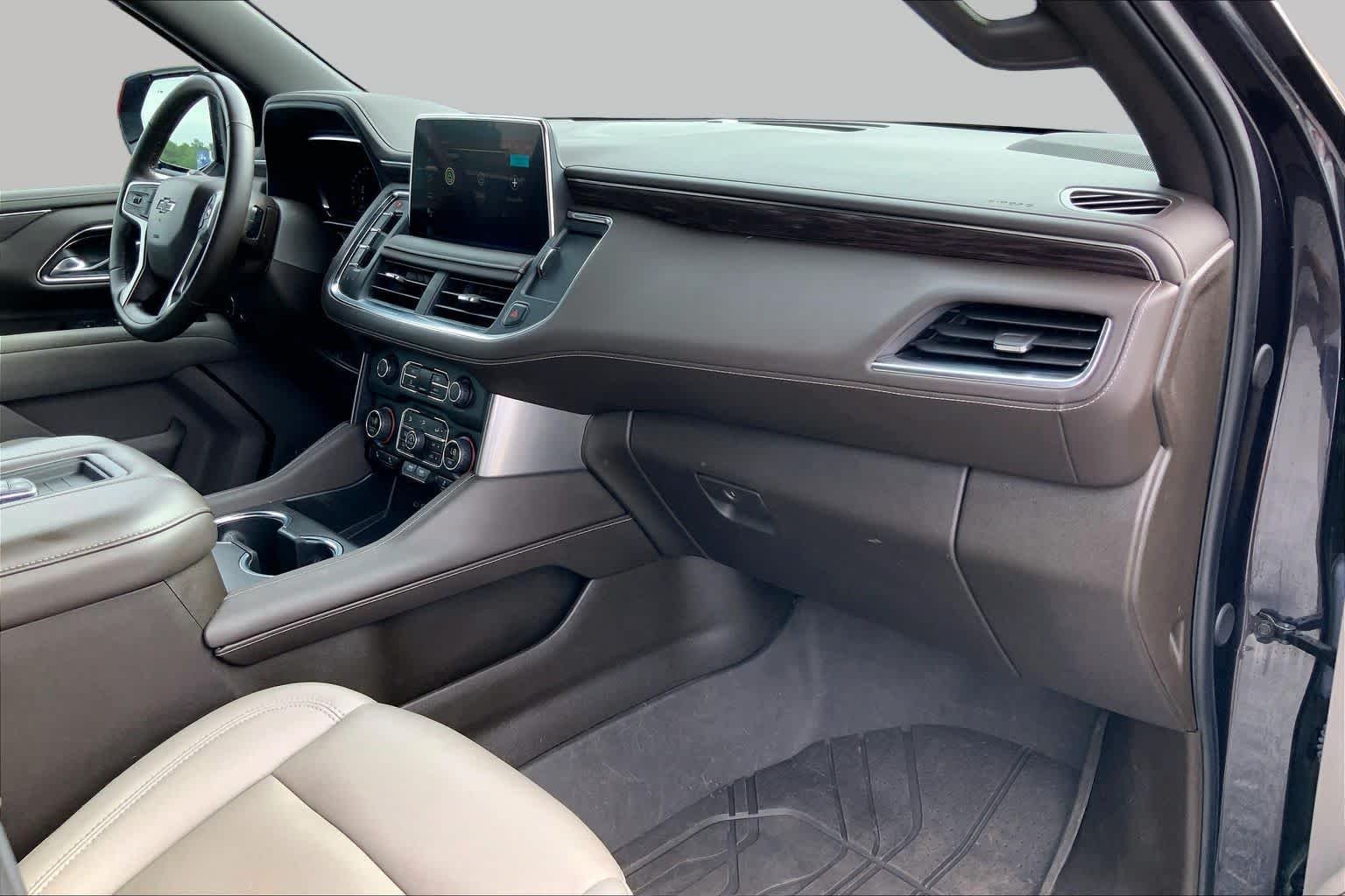 Used 2024 Dark Ash Metallic Chevrolet Z71 image 17