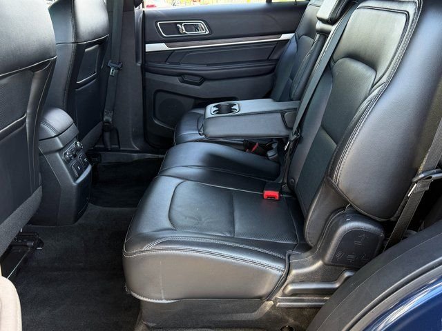 Used 2016 Blue Ford Limited image 7