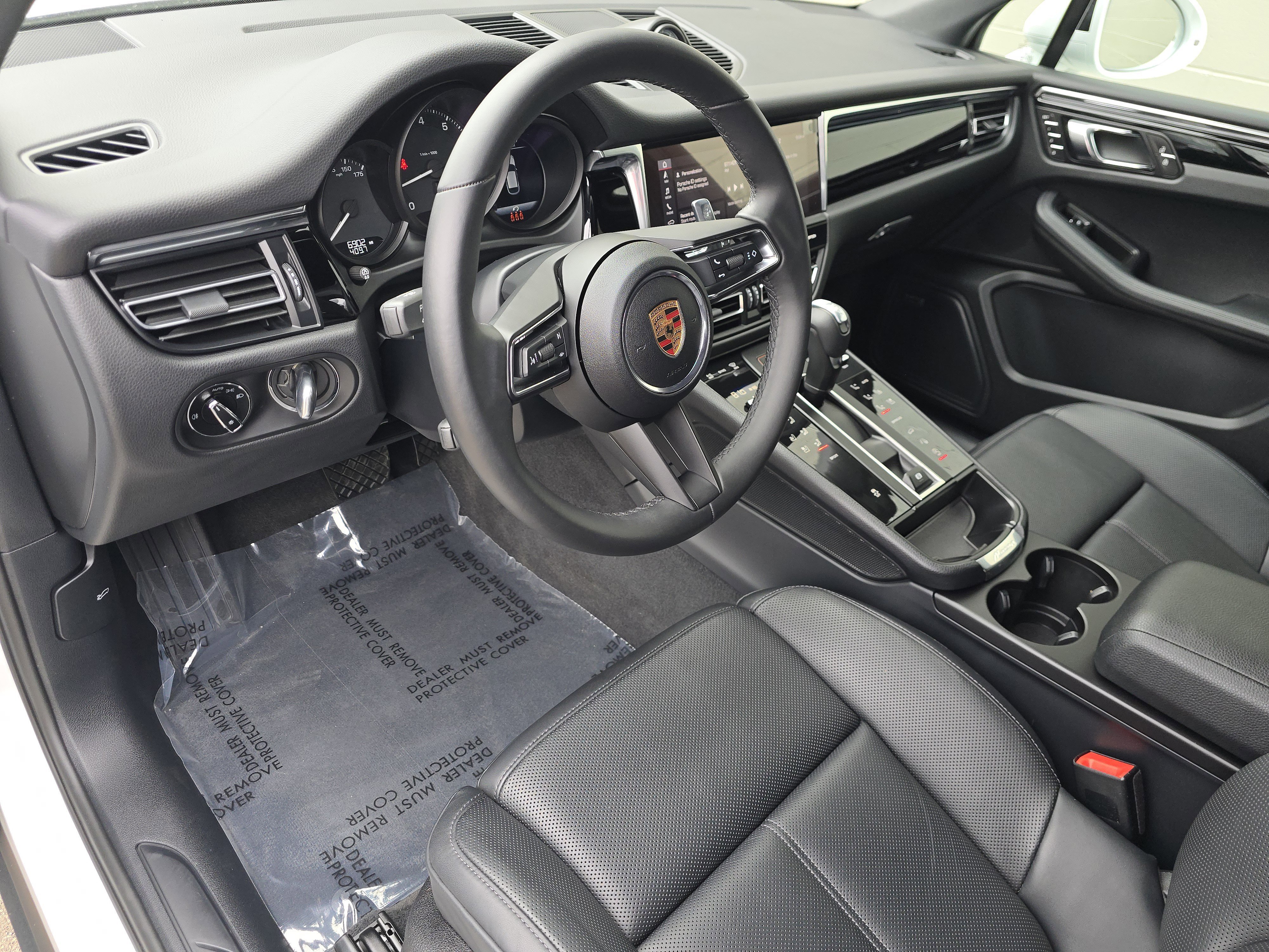 Used 2025 White Porsche  image 4