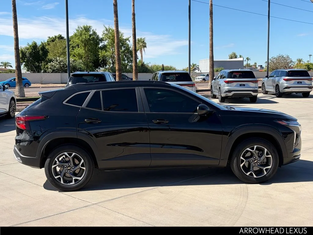 Used 2024 Black Chevrolet LT image 7