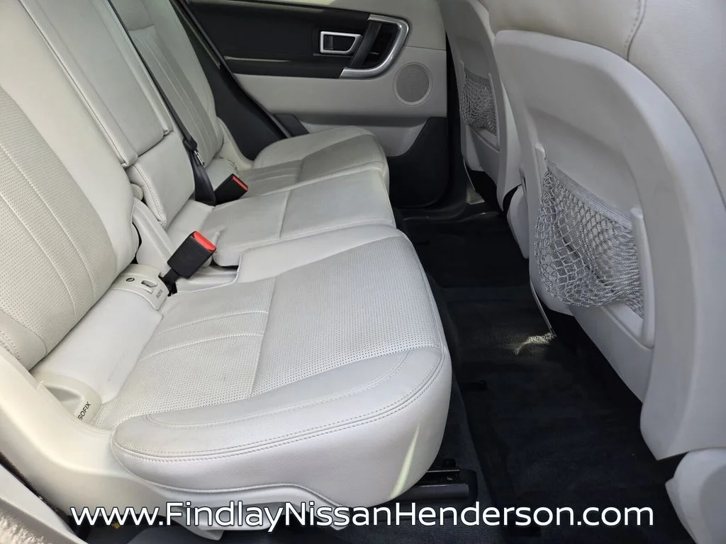 Used 2019  Land Rover HSE image 16