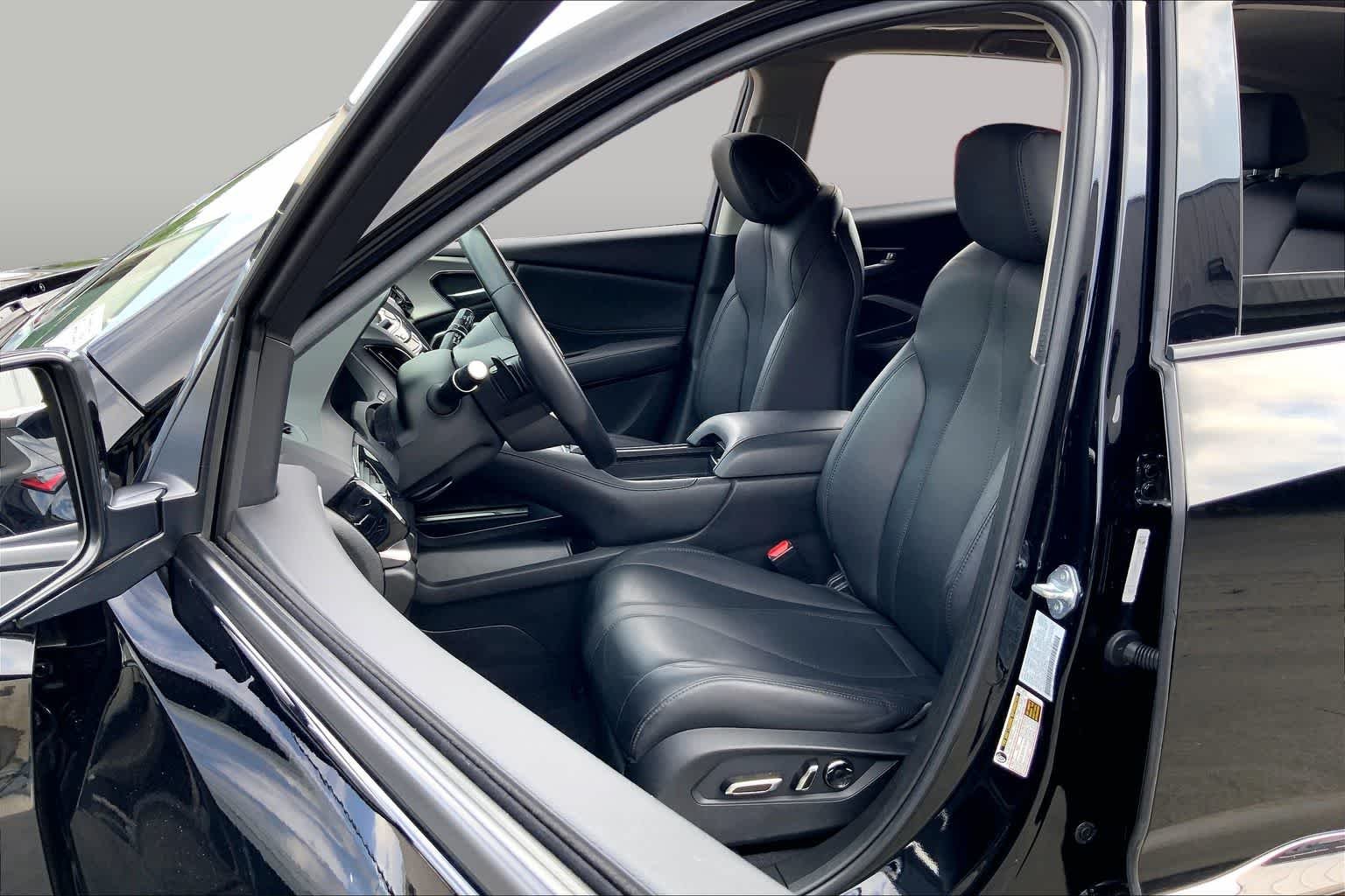 Certified Used 2023 Majestic Black Pearl Acura SH-AWD image 8