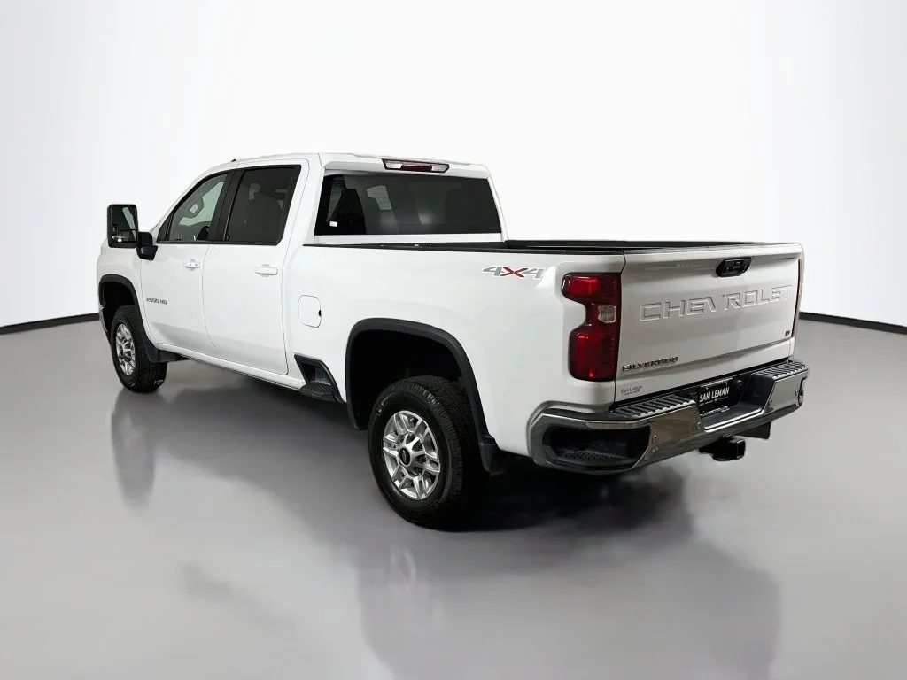 Used 2023 White Chevrolet LT image 5
