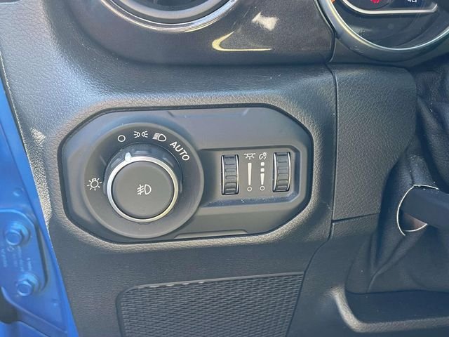 Used 2021 Blue Pearl Jeep Unlimited Sport Altitude image 20