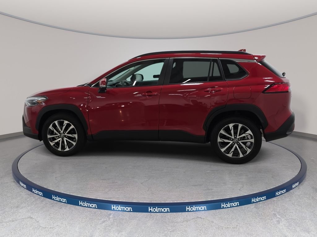 Used 2023 Barcelona Red Metallic Toyota XLE image 9