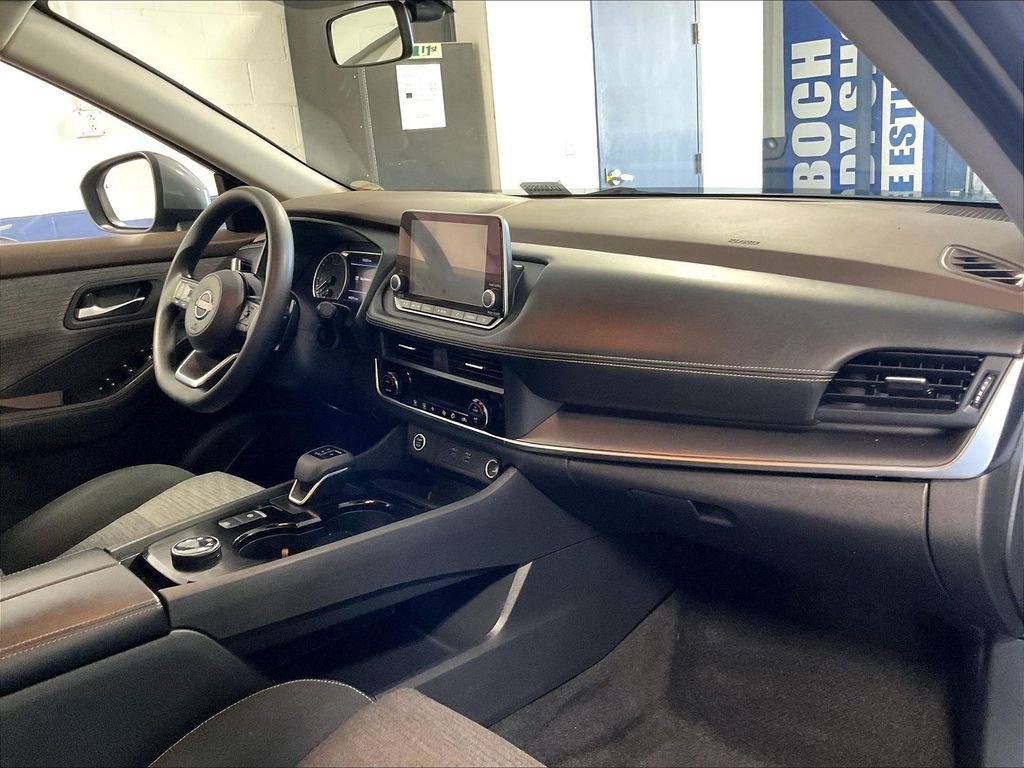 Used 2023 Gray Nissan SV image 14