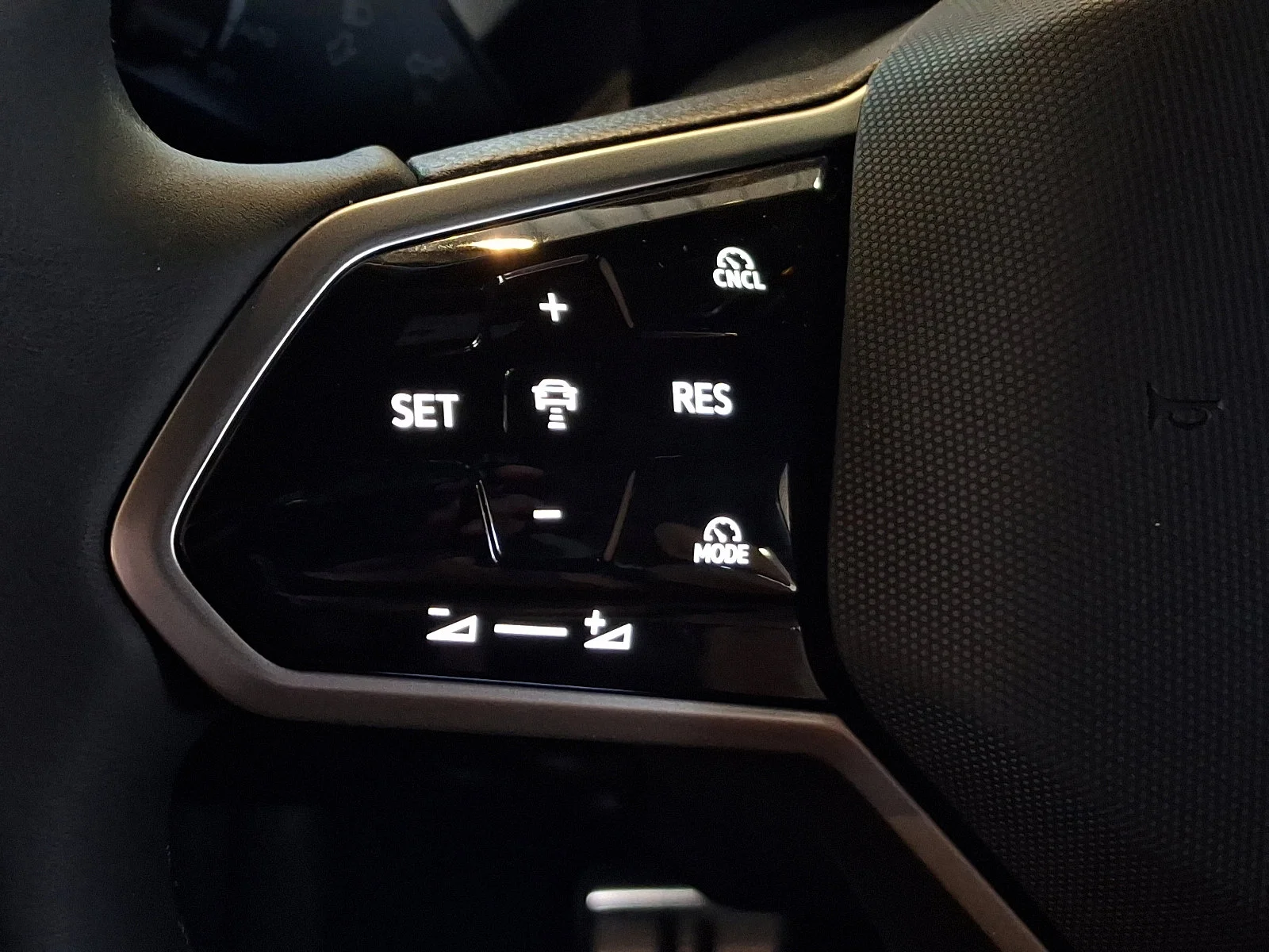 2025 Volkswagen ID. Buzz PRO S - Photo 15