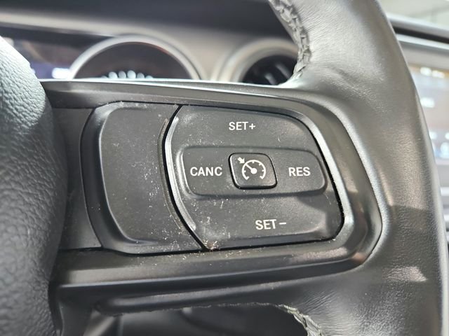 Used 2022 Gray Jeep Sport image 22