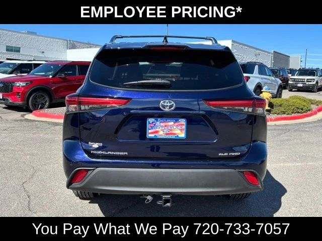 Used 2020 Blue Toyota XLE image 4