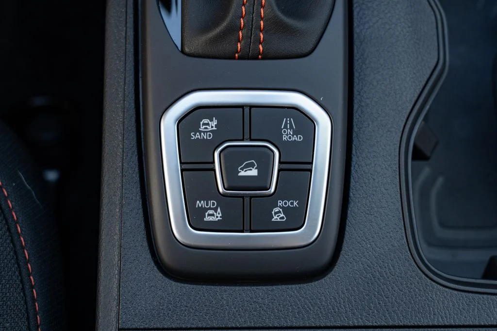 New 2026 Boulder Gray Pearl Nissan Crew Cab PRO-4X® image 21