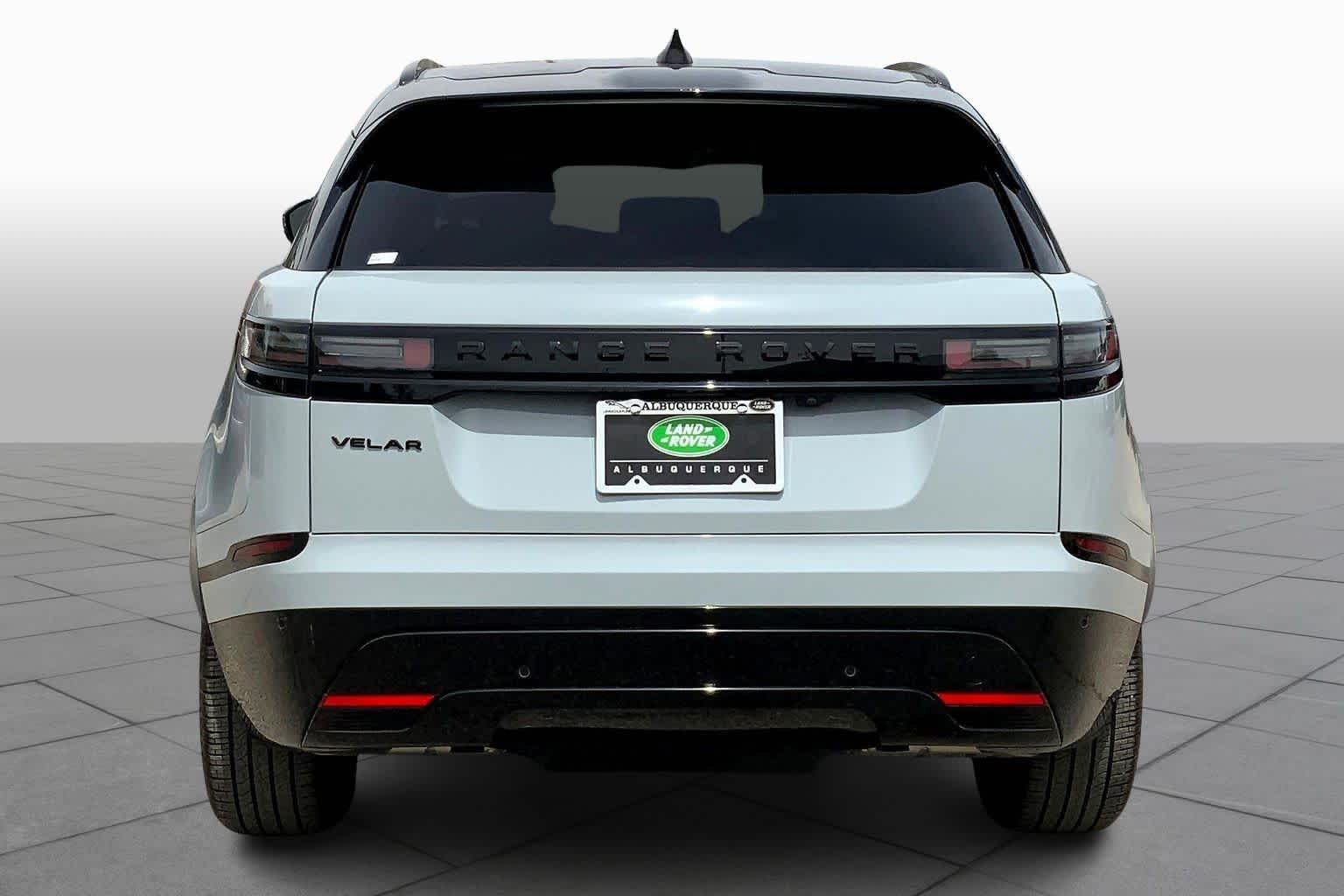 Pre-Owned 2025 Land Rover Range Rover Velar Dynamic SE