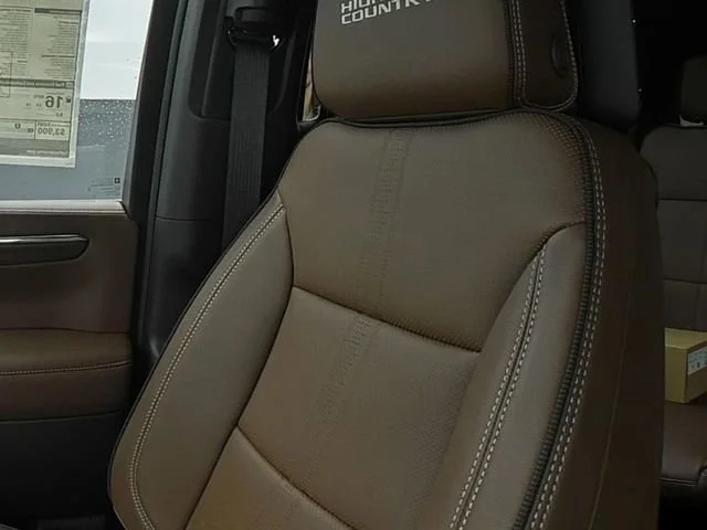 2026 Chevrolet Suburban High Country - Photo 39
