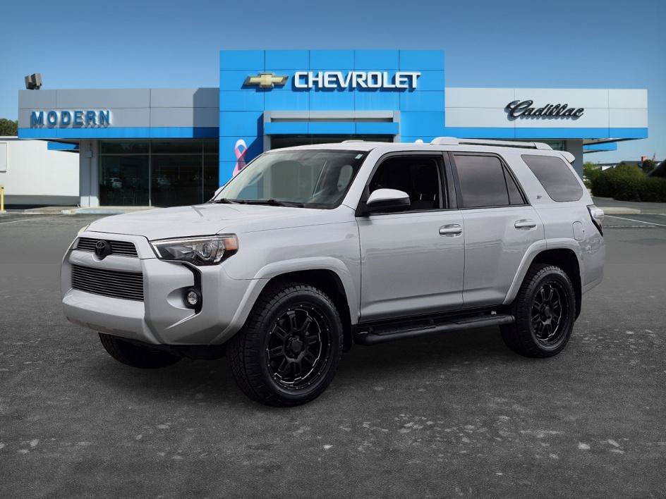 Used 2016 CLASSIC SILVER METALLIC Toyota Limited image 1