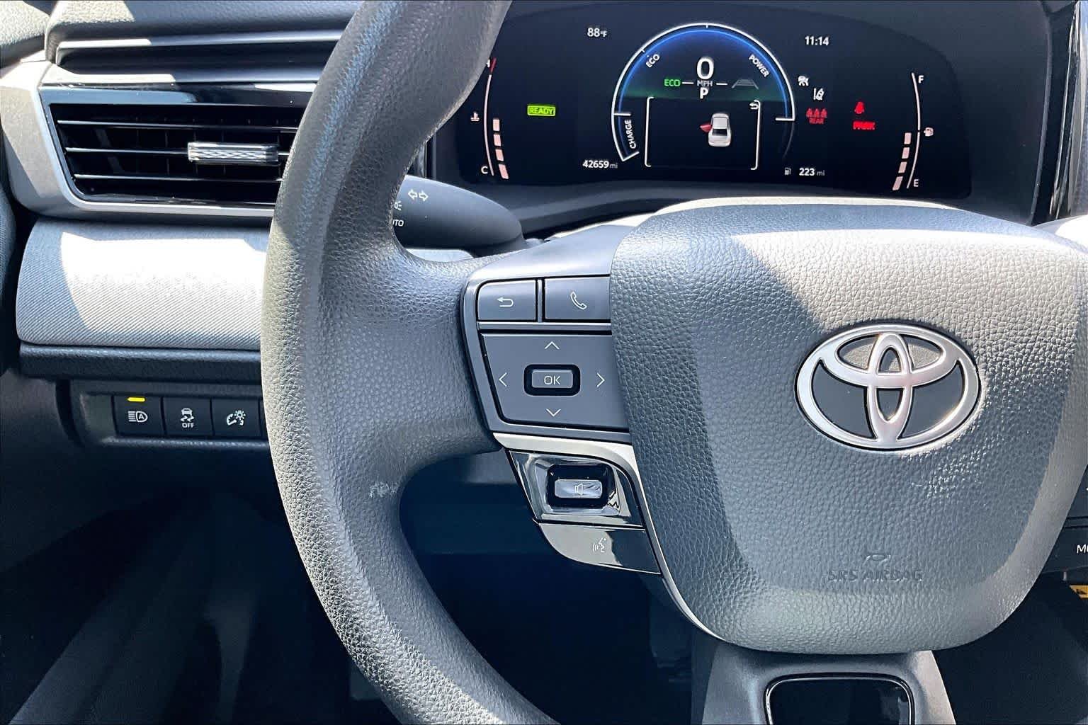 Used 2025 Underground Toyota LE image 24