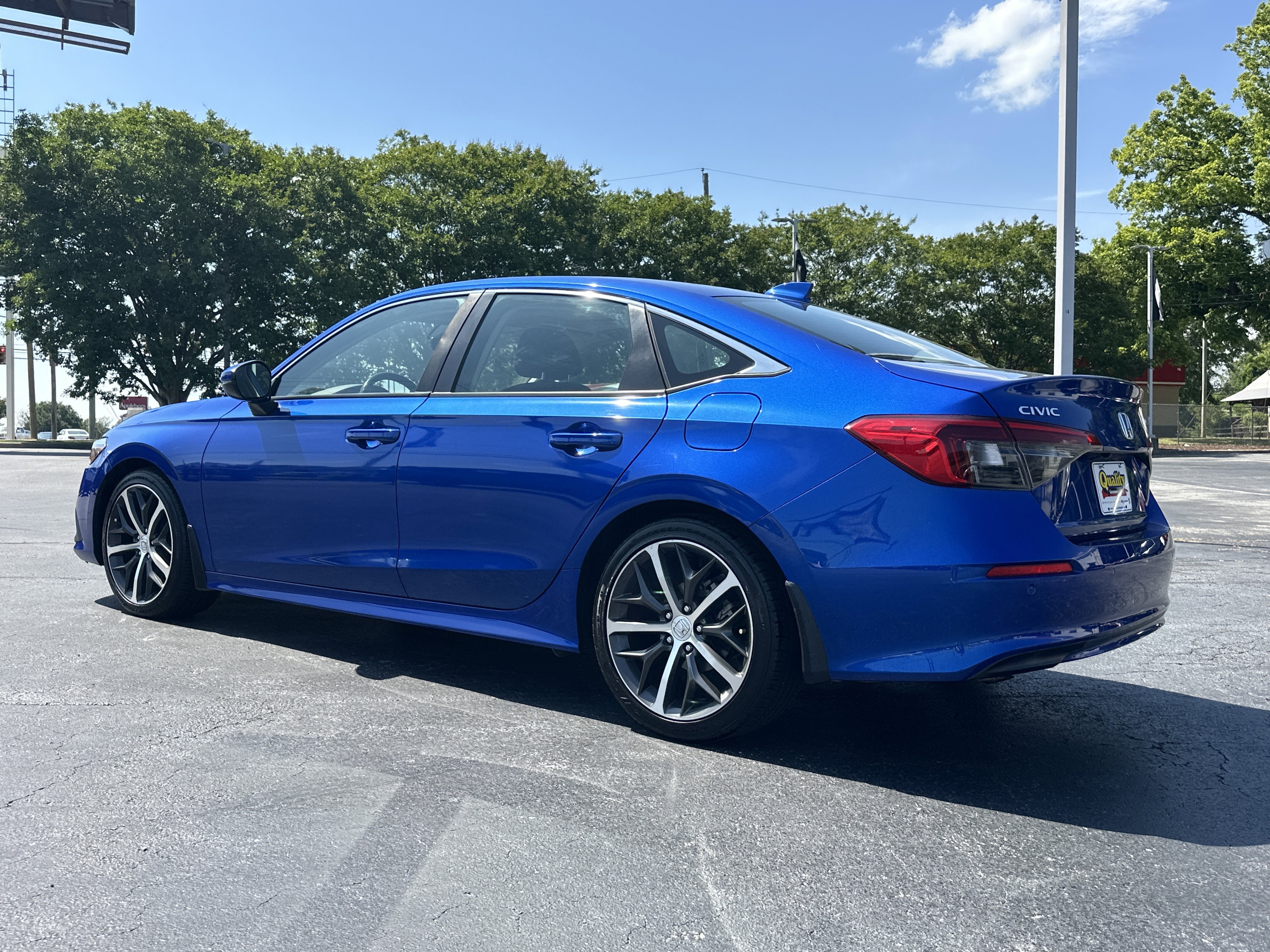Used 2022  Honda Touring image 6