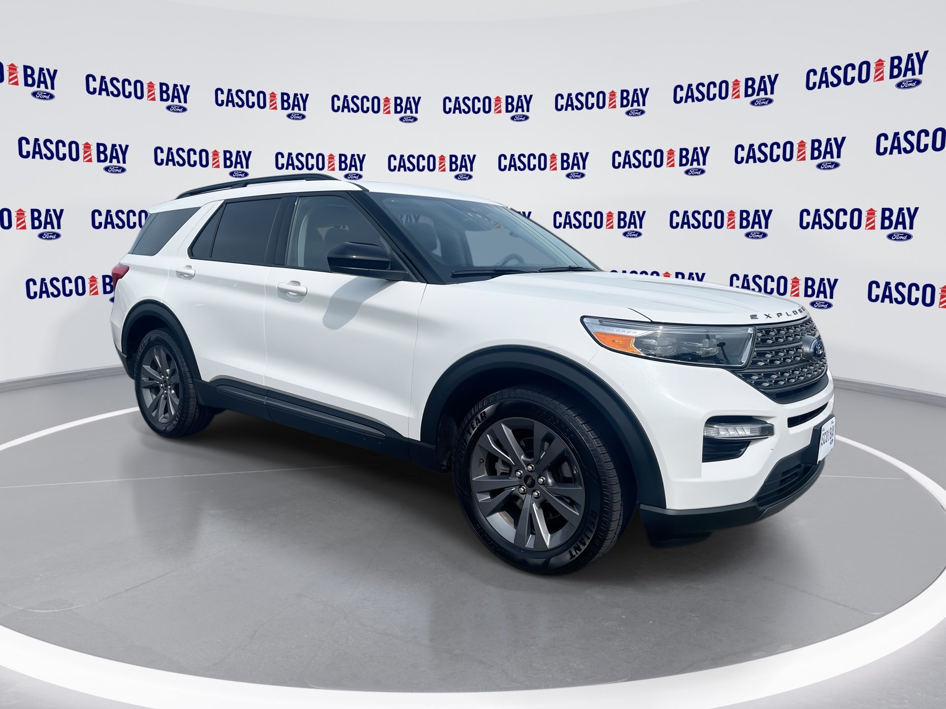 2023 Ford Explorer XLT 4WD's photo