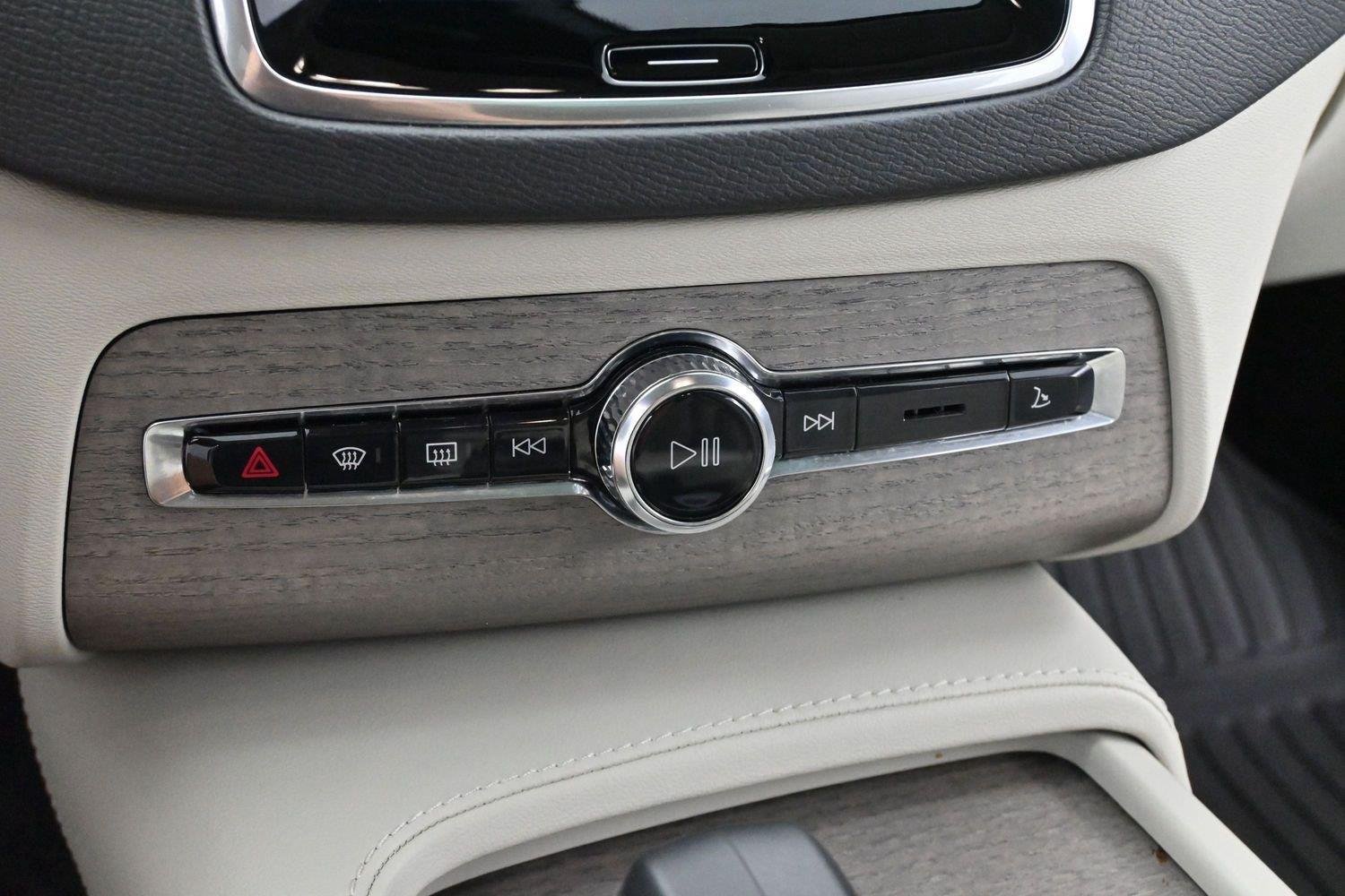 Used 2023 Denim Blue Metallic Volvo Plus image 25