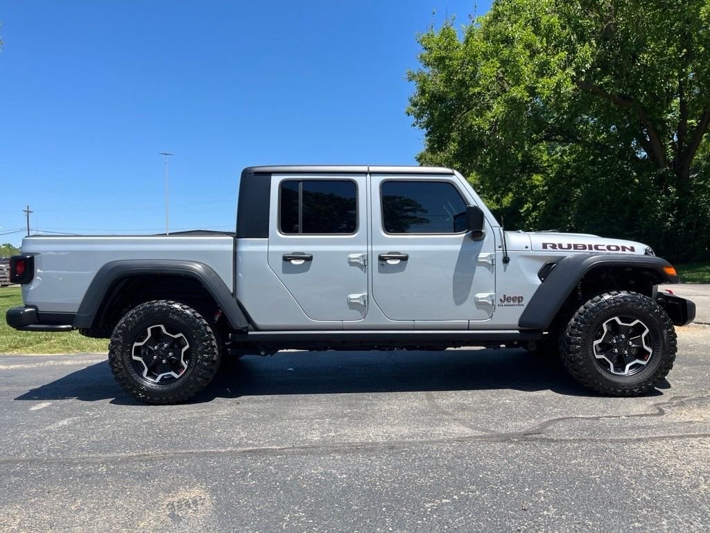 Used 2022 Silver Jeep Rubicon image 42