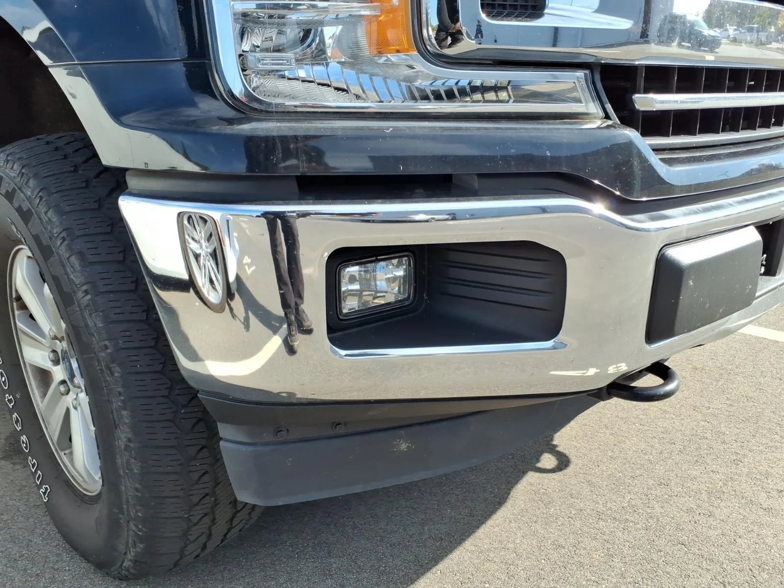 Used 2018  FORD  image 8