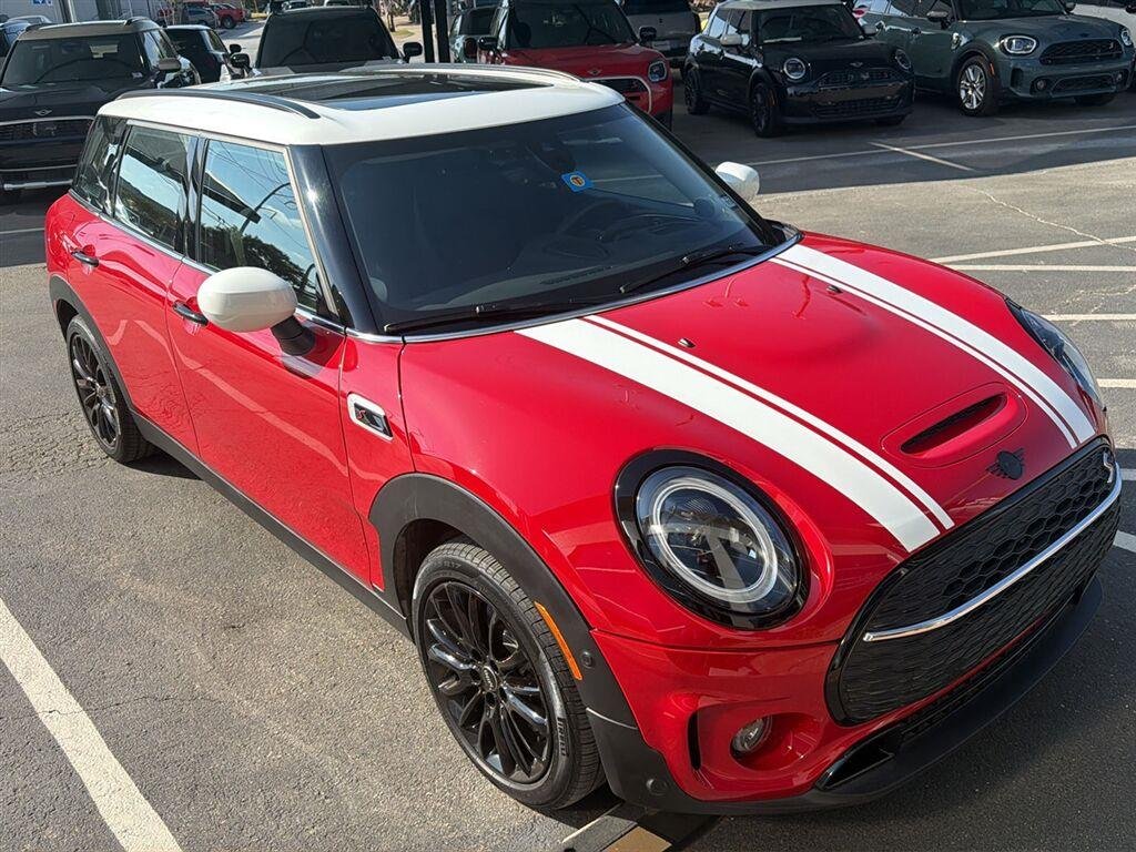 Used 2024 Chili Red MINI Cooper S image 1