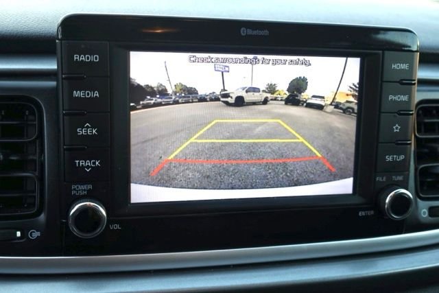 Used 2020 Clear White Kia LX image 5