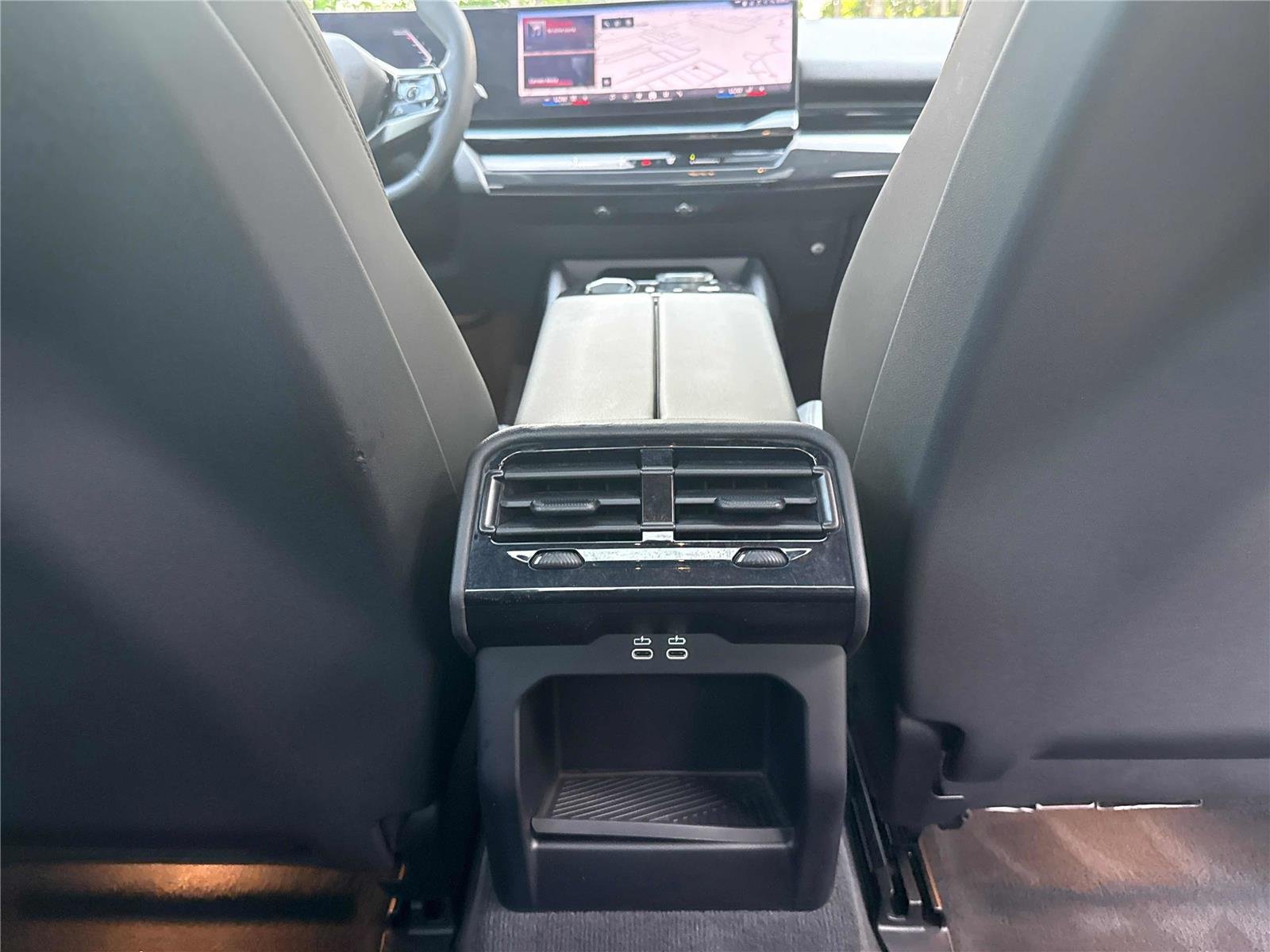 Used 2024 Black Sapphire Metallic BMW 530i image 31