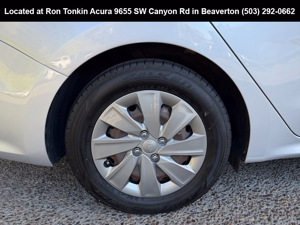 Used 2018 Silky Silver Kia S image 9