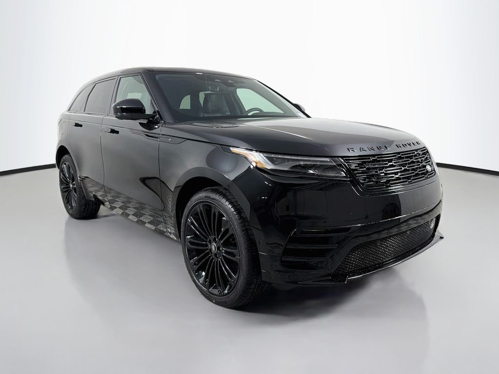 New 2026 Santorini Black Land Rover Belgravia Edition image 3