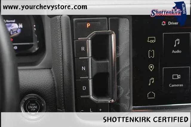 Used 2023 Silver GMC Denali image 31