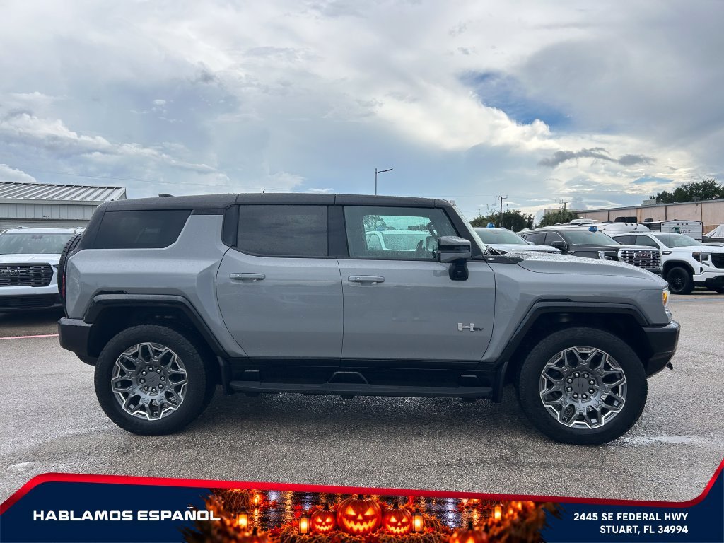 Certified Used 2025 Meteorite Metallic (Grey) GMC 3X image 8