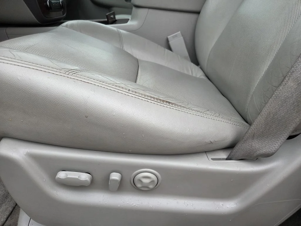 Used 2014 White Chevrolet LTZ image 15
