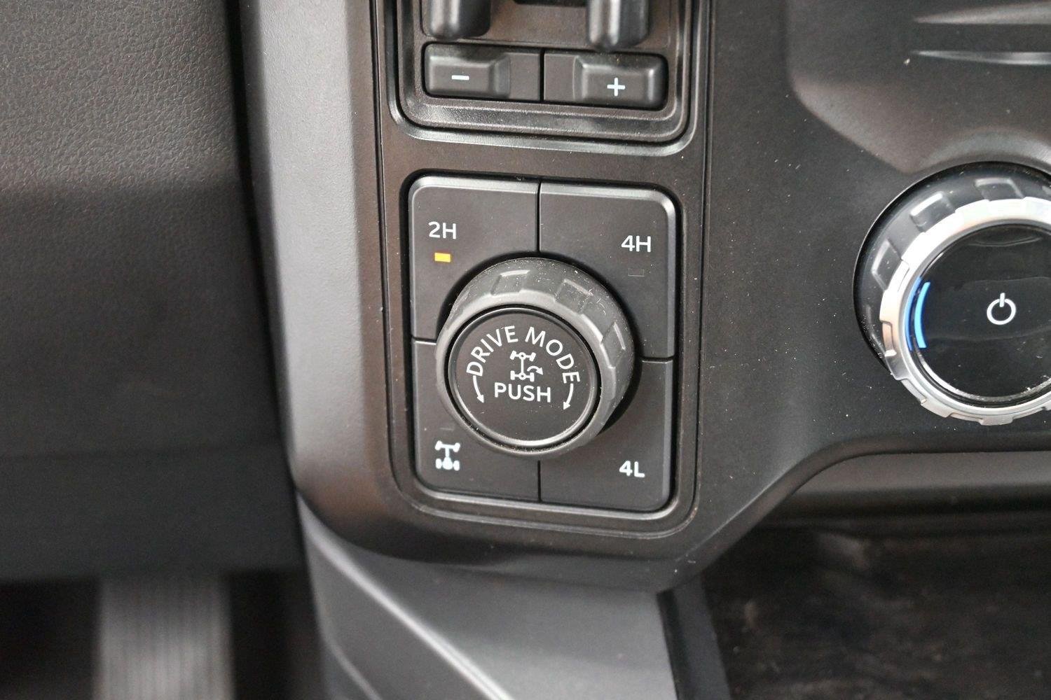 Used 2024 Glacier Gray Metallic Tri-coat Ford XL image 26