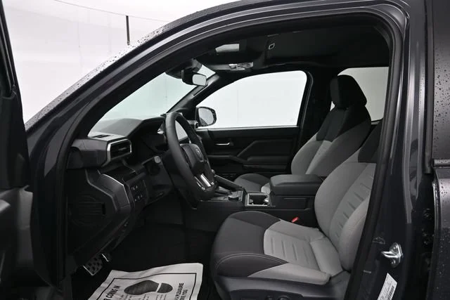 Used 2025 Underground Toyota SR5 image 10