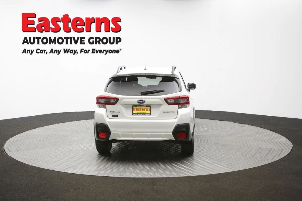 Used 2021 White Subaru Base image 37