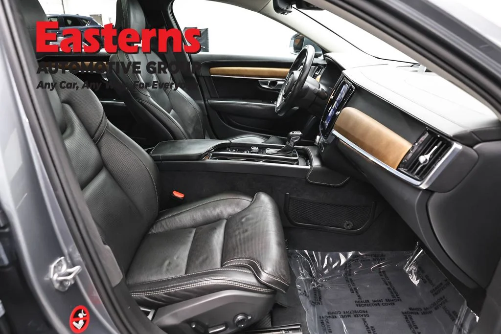 Used 2018 Gray Volvo T6 Inscription image 25