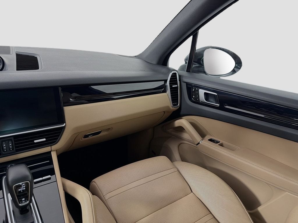Certified Used 2019 Black Porsche  image 25
