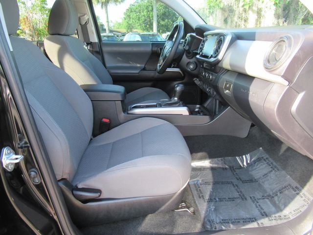 Used 2022 Black Toyota SR5 image 11