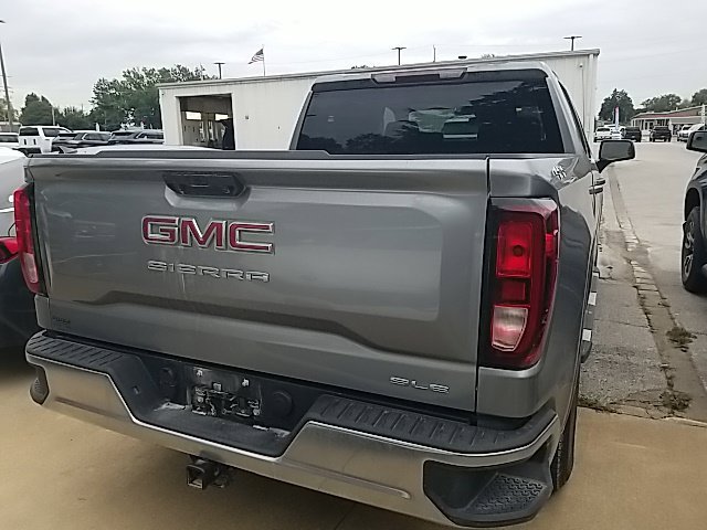 Used 2024 Sterling Metallic GMC SLE image 25
