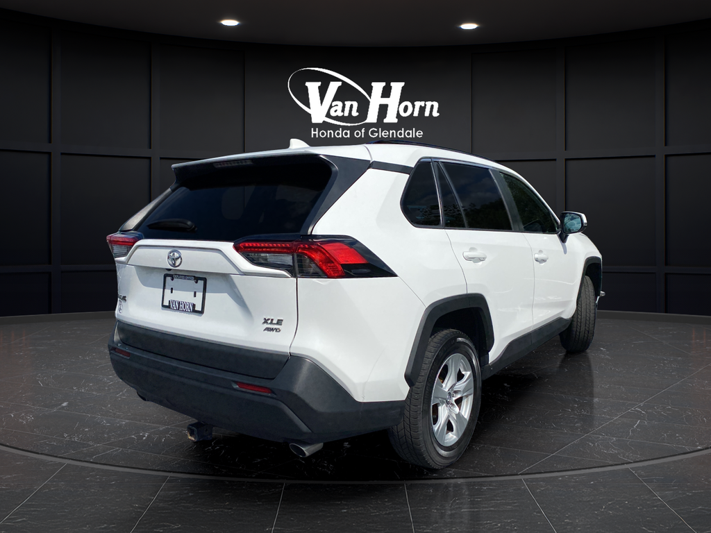 Used 2020 Super White Toyota XLE image 7