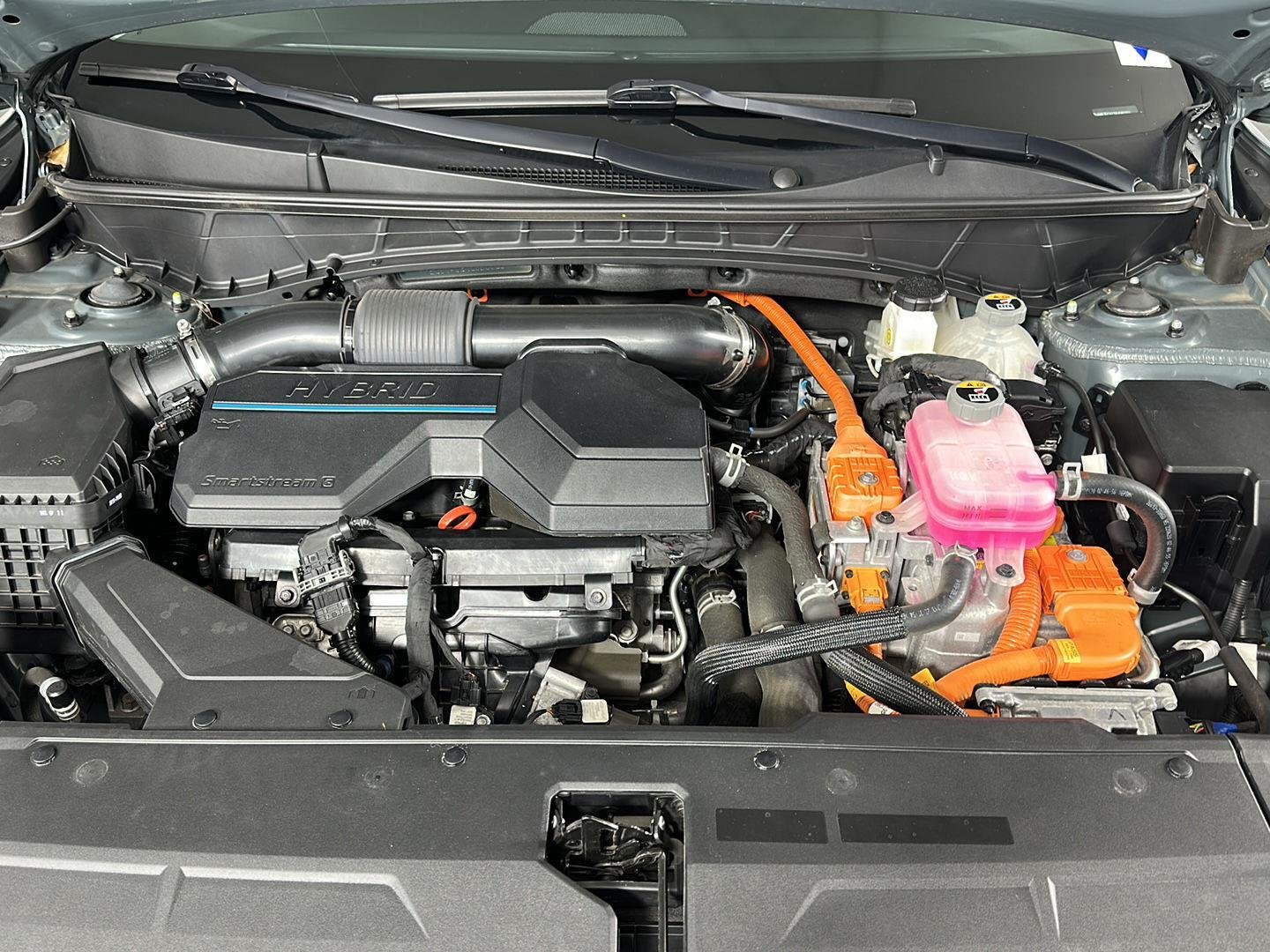 Used 2022 Amazon Gray Hyundai Limited image 6