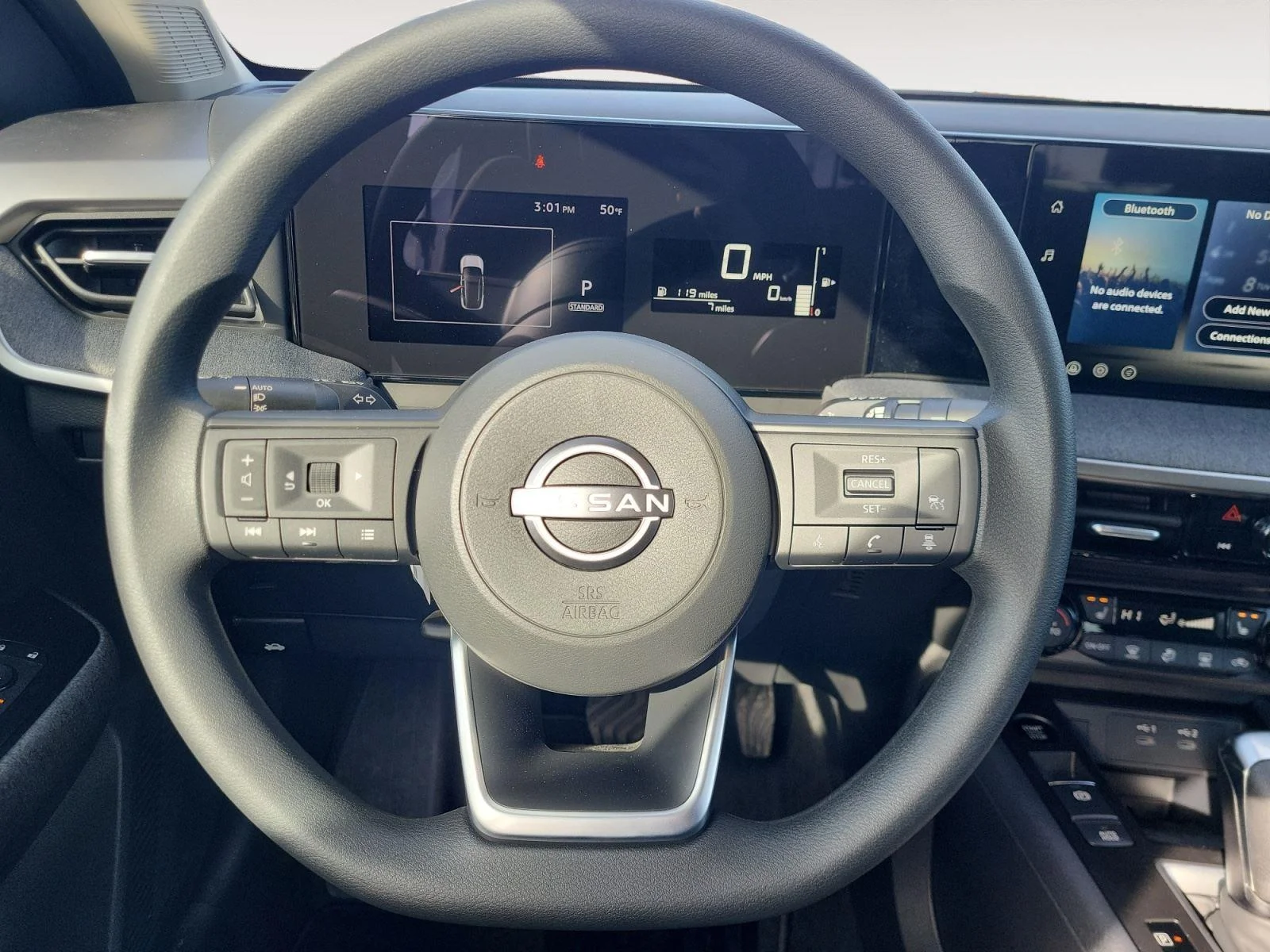 New 2026 Aspen White Tricoat/Super Black Nissan SV image 16