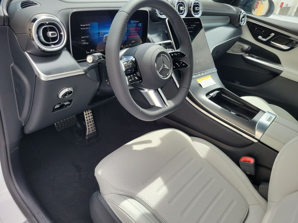 New 2027 MANUFAKTUR Moonlight White Metallic Mercedes-Benz GLC 300 image 19