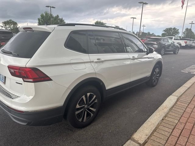 Used 2022 Pure White Volkswagen 2.0T S image 3