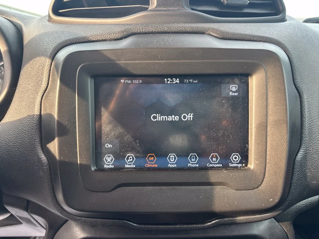 Used 2019 White Jeep Trailhawk image 20