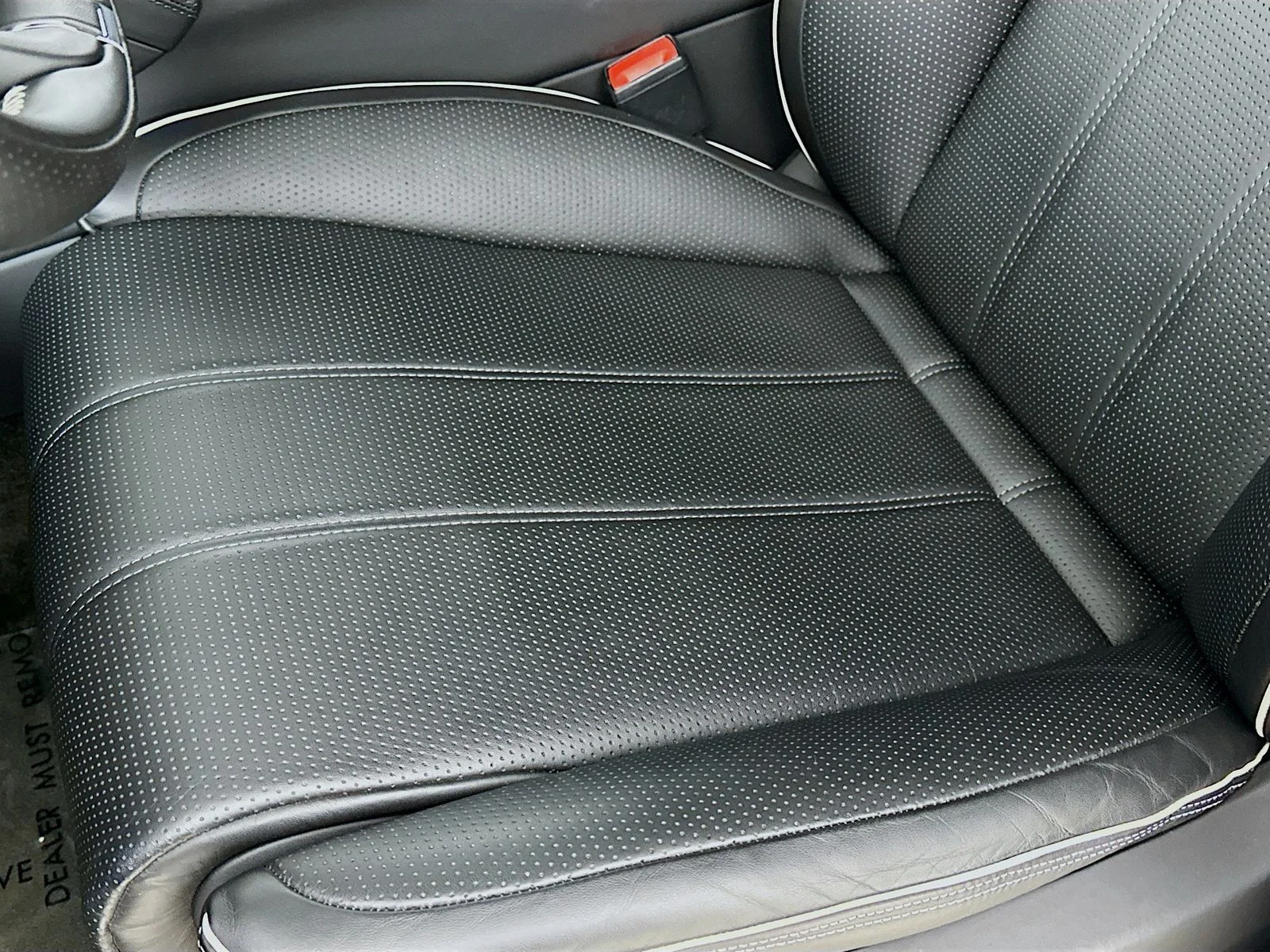 Used 2022 Black Bentley  image 25
