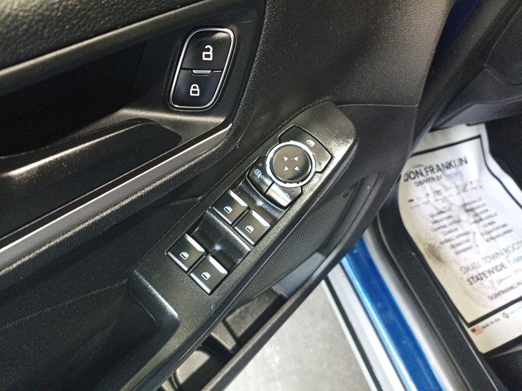 Used 2022 Blue Ford SE image 13