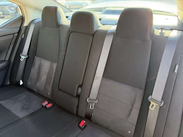 Used 2025 Aspen White Nissan SR image 30